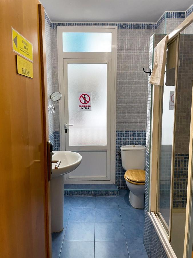 Az The Bridge Hostel - Coliving Сарагоса Экстерьер фото